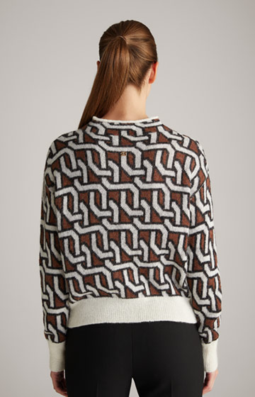 Knitted Pullover in a Cream/Brown/Black Pattern