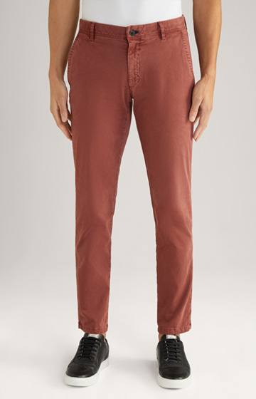 Matthew Chinos in Red-Brown