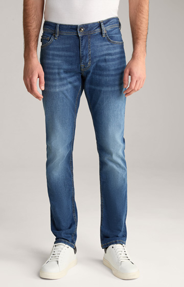 Hamond Jeans in a Denim Blue Washed Look