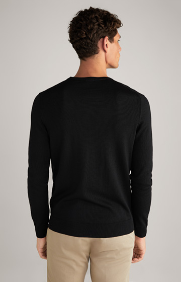 Sweter Damien z wełny ze strzyży w czarnym kolorze