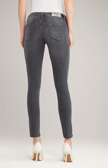 Sue Skinny Jeans in Grey in a Washed Look
